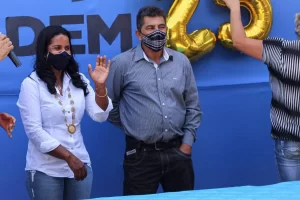 Deputados prestigiam convenÃÂ§ÃÂ£o em Santa Rita que confirma Neguinha do restaurante a prÃÂ©-candidata a prefeitaÃ¢ÂÂ¨