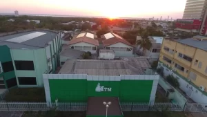 ATM passa a produzir energia prÃÂ³pria com sistema solar fotovoltaico;   "Energia limpa com economicidade", diz Jairo Mariano