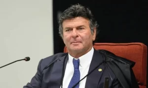 LuÃÂ­z Fux marca para 5Ãª julgamento de Bolsonaro para depor por escrito; Celso de Mello participarÃÂ¡