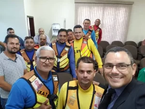 CÃÂ¢mara aprova projeto de Tercilano Gomes que reduz para 2 anos o prazo para permissionÃÂ¡rio se reintegrar a funÃÂ§ÃÂ£o de mototaxista