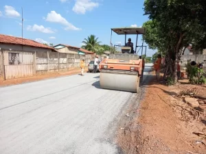 Obras de asfalto em Colinas nÃÂ£o param; empresa garante serviÃÂ§o