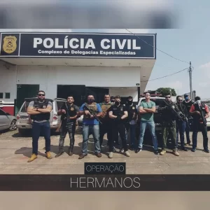OperaÃÂ§ÃÂ£o da PolÃÂ­cia Civil em AraguaÃÂ­na resulta em prisÃÂµes, resgate de um cachorro e na apreensÃÂ£o de objetos e dinheiro