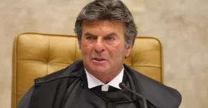 Fux marca para quarta-feira julgamento sobre afastamento de senador