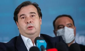 Maia nega possibilidade de prorrogar estado de calamidade; declaraÃÂ§ÃÂ£o foi dada em encontro