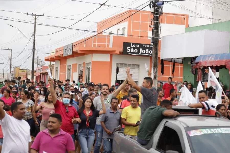 Igor Leite do MDB inaugura comitÃª em XambioÃÂ¡