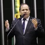 Eli Borges ganha força na majoritária de Dorinha e busca transformar eleitorado conservador em votos para o Senado