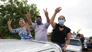 Grande Carreata de Miuyki Hashida conta com a presenÃÂ§a de Eduardo do Dertins, lideranÃÂ§as municipais e a populaÃÂ§ÃÂ£o