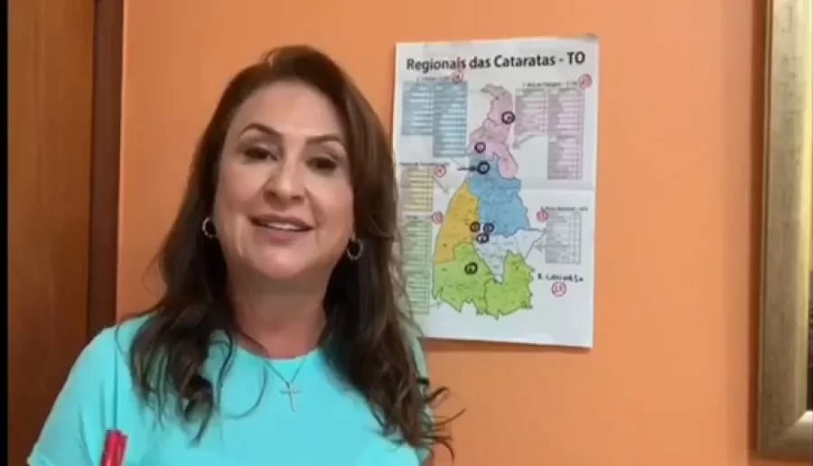 Adriano Rabelo contrapÃÂµe KÃÂ¡tia Abreu e diz que 'Catarata Zero' jÃÂ¡ realizou 556 cirurgias na cidade