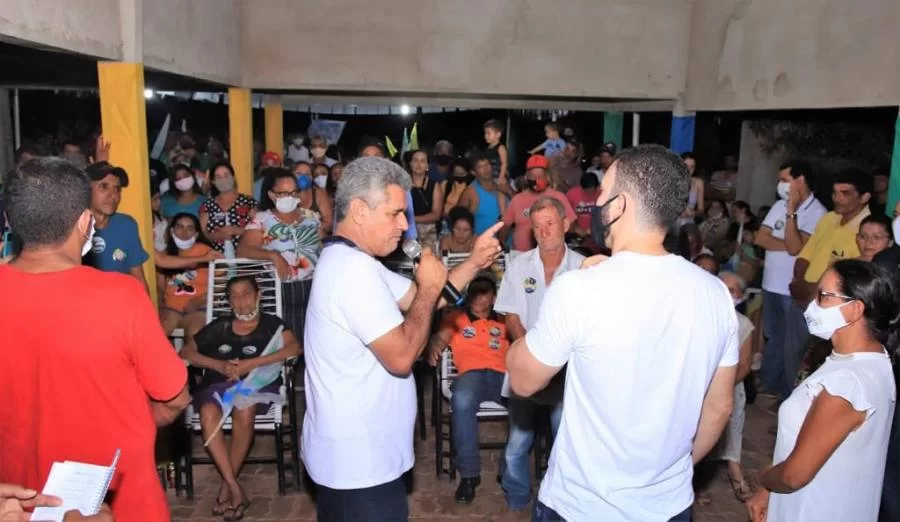 Confiante na vitÃÂ³ria Jonas Carilho de ItaporÃÂ£ realiza reuniÃÂ£o na reta final de campanha