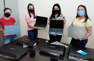 Prefeitura de GuaraÃÂ­ investe na aquisiÃÂ§ÃÂ£o de notebooks para as escolas municipais