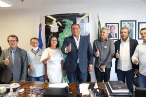 Em BrasÃÂ­lia, Vilmar de Oliveira acompanha prefeitos eleitos em busca de recursos para nova gestÃÂ£o