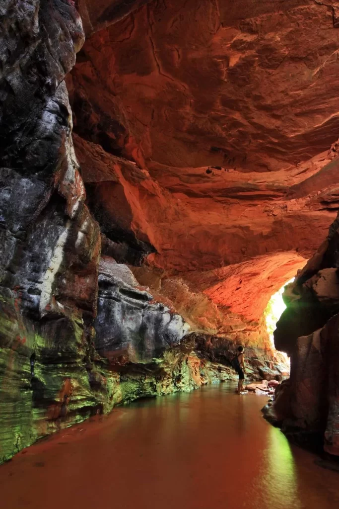 Complexo da Pedra CaÃÂ­da inaugura "TV santuÃÂ¡rio" para mostrar belezas naturais