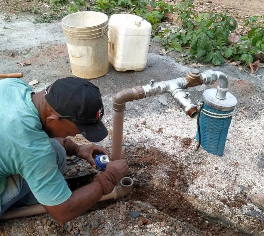 PerfuraÃÂ§ÃÂ£o de poÃÂ§os artesianos: Prefeitura de GuaraÃÂ­ soluciona problemas de falta de ÃÂ¡gua no Lajedo e Canto da Vazante