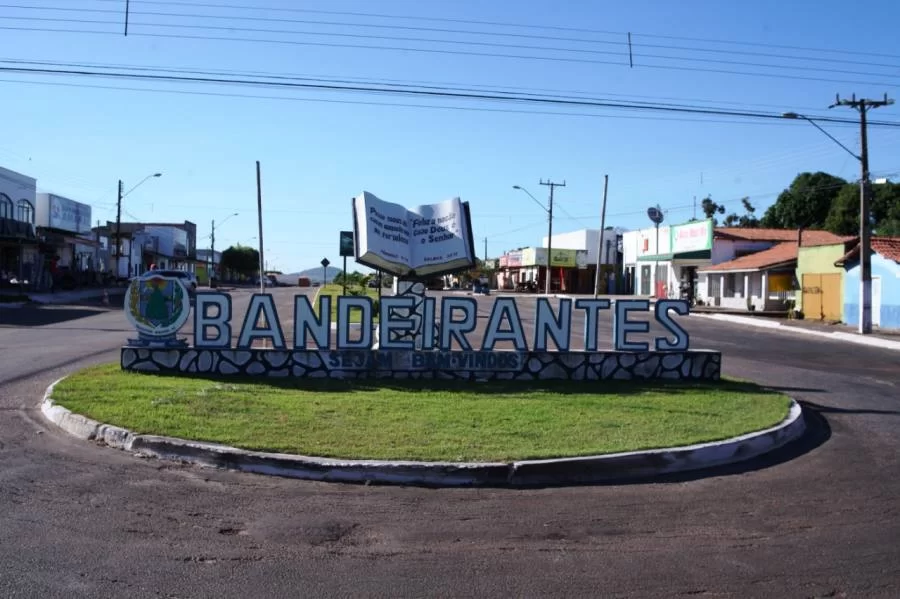 Apenas Bandeirantes e GuaraÃÂ­ receberÃÂ¡ o selo UNICEF no Tocantins este ano, o trofÃÂ©u de Bandeirantes serÃÂ¡ entregue para o prefeito reeleito