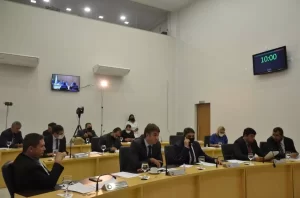 CÃÂ¢mara Municipal de Palmas rejeita por 13 a 4 a prestaÃÂ§ÃÂ£o de contas do ex-prefeito Carlos Amastha