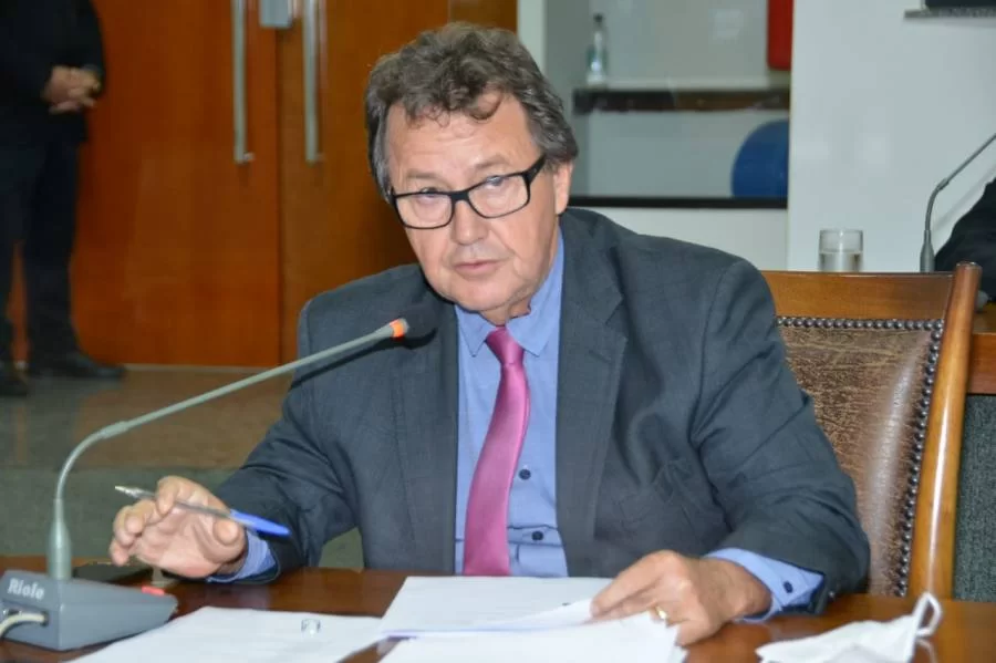 Em MoÃÂ§ÃÂ£o de Aplauso Vilmar parabeniza prefeitos eleitos e reeleitos em 2020