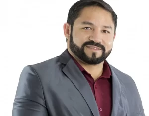 PrÃÂ©-Candidato a Deputado renuncia ao Fundo Especial Eleitoral
