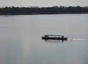 Corpo de homem com perfuraÃÂ§ÃÂµes de arma de fogo ÃÂ© encontrado boiando no Rio Tocantins