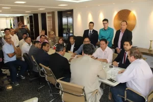 Rede Estadual: Sindicatos aceitam proposta da data-base apresentada pelo governo