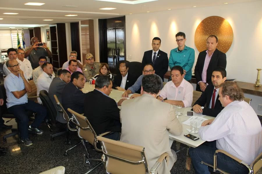 Rede Estadual: Sindicatos aceitam proposta da data-base apresentada pelo governo