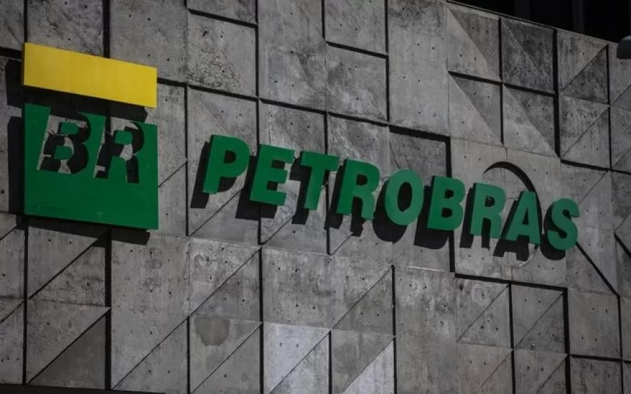 Petrobras aumenta pela 41Ãª vez sÃÂ³ este ano, o valor do diesel e da gasolina