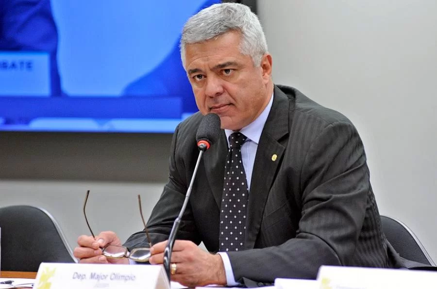 Major OlÃÂ­mpio do grupo Ã¢ÂÂMuda SenadoÃ¢ÂÂ pÃÂµe nome na disputa; Governo e Alcolumbre estudam apoiar um ÃÂºnico candidato