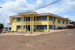 Em TocantinÃÂ³polis, Paulo Gomes tem um aumento de salÃÂ¡rio de R$ 10 mil