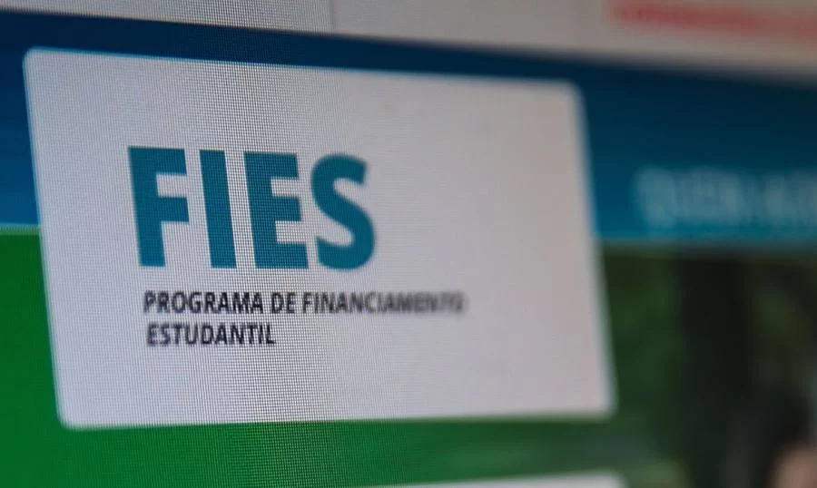 Para 2021 sÃÂ£o ofertadas 93 mil vagas no Fundo de Financiamento Estudantil
