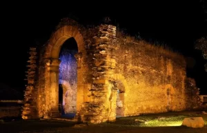 Projeto "NÃÂ£o suba nas ruÃÂ­nas" busca preservaÃÂ§ÃÂ£o de Igreja em Natividade