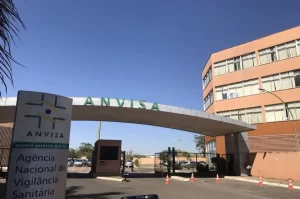 Anvisa recebe primeiro pedido de uso emergencial da vacina CoronaVac
