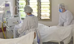 Profissionais de SaÃÂºde do Estado, que estÃÂ£o trabalhando na linha de frente de combate ao Covid estÃÂ£o sem receber