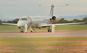 AviÃÂ£o da FAB que transferia pacientes com Covid-19 para hospital de outro Estado pousou em Palmas; Governo do Tocantins prestou assistÃªncia