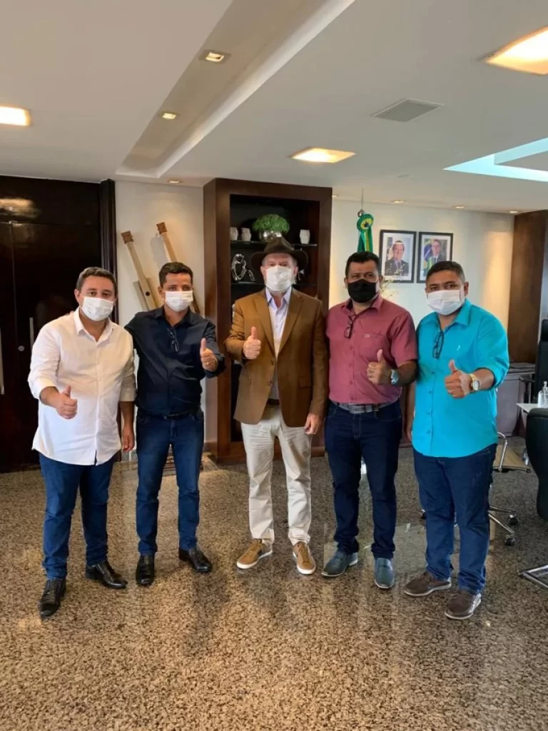 Jorge Frederico consegue garantia de Mauro Carlesse para inÃÂ­cio das obras do Hospital Geral de AraguaÃÂ­na