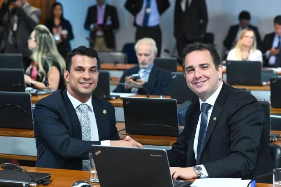Tocantinense IRAJÃÂ ÃÂ© eleito 1ÃÂº secretÃÂ¡rio e garante lugar de destaque na nova Mesa Diretora do Senado