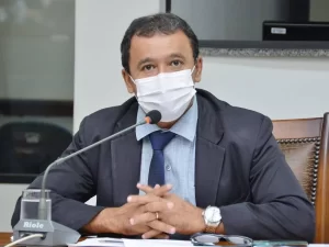 PEC estabelece prazo de 120 dias para legalizaÃÂ§ÃÂ£o de concursos pÃÂºblicos no Estado do Tocantins