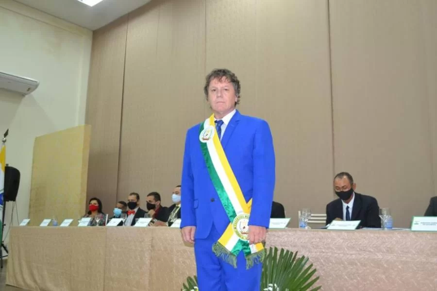 JustiÃÂ§a determina que a Prefeitura de Colinas respeite ordem de vacinaÃÂ§ÃÂ£o; Kasarin afirma que segue o Programa Nacional de ImunizaÃÂ§ÃÂµes