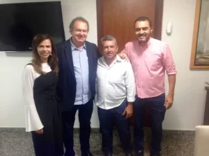 Prefeito Cleomam ÃÂ© recebido por Mauro Carlesse e consegue atendimento de demandas