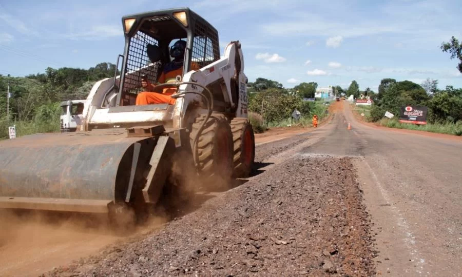 Governo do Tocantins, diz que Ã¢ÂÂmonitora trechos crÃÂ­ticosÃ¢ÂÂ e projeta reconstruÃÂ§ÃÂ£o de rodovias deterioradas pelo tempo e trÃÂ¡fego pesado