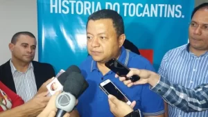 MÃÂ¡rlon confirma candidatura ao Governo do Estado