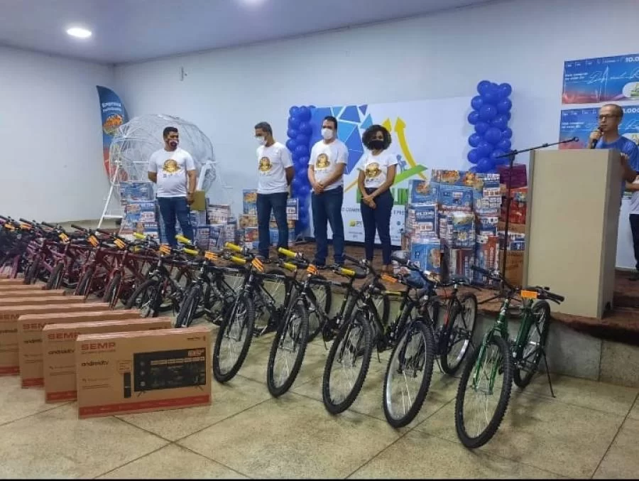 Com restriÃÂ§ÃÂ£o de pÃÂºblico por causa do Covid-19, Acicolinas realiza sorteio da  Campanha 'Natal Premiado 2020'