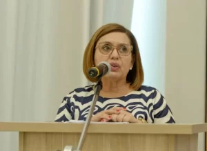 SecretÃÂ¡ria de SaÃÂºde de Palmas tem piora em quadro de saÃÂºde de Covid-19 e ÃÂ© encaminhada para UTI