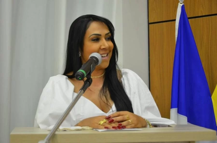 Janad Valcari cobra de Cinthia Ribeiro o envio imediato do PL de compra das vacinas. ‘A Casa de Leis está aguardando para votar’, afirma