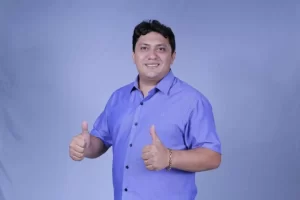 De idade nova: ValdÃÂ´nio Rodrigues celebra passagem de seu aniversÃÂ¡rio