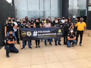 Delegados, agentes e escrivÃÂ£es participam do "Lockdown da SeguranÃÂ§a PÃÂºblica" pela imediata vacinaÃÂ§ÃÂ£o da PolÃÂ­cia Civil