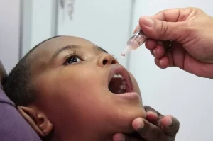 Campanha de VacinaÃÂ§ÃÂ£o contra a Poliomielite e o Sarampo comeÃÂ§a amanhÃÂ£