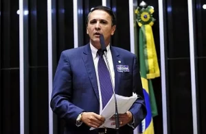 Troca-troca de partido: Carlos Gaguim confirma filiação ao PRB quando abrir janela partidária; Mauro Carlesse deve filiar-se ao PSL no TO