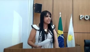 Janad usa a tribuna para denunciar superfaturamento de 1670% na compra de remédios