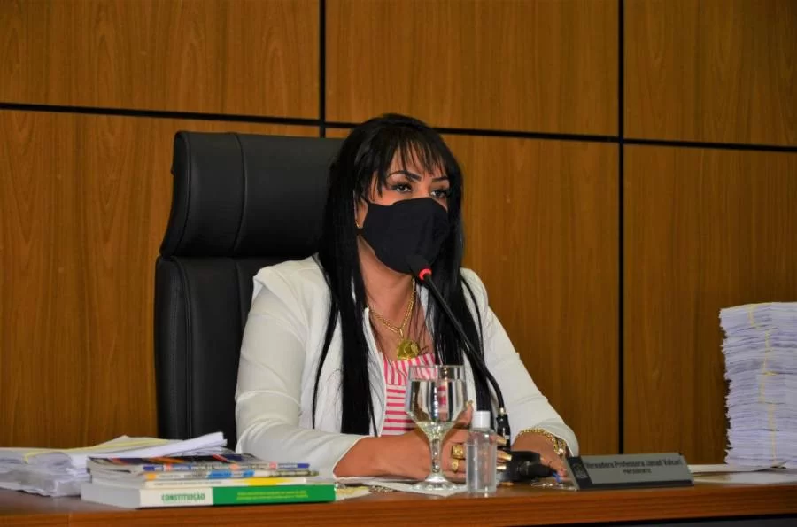 Depois de denunciar superfaturamento,  Janad diz ser alvo de perseguições pela gestão de Cinthia