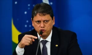 Ministério da Infraestrutura diz que se reunirá com bancada tocantinense para discutir revisão imediata de concessão de trecho da BR-153