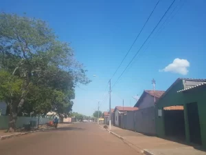 Vereador cobra sinalizaÃÂ§ÃÂ£o para garantir seguranÃÂ§a no trÃÂ¡fego em ruas e avenidas